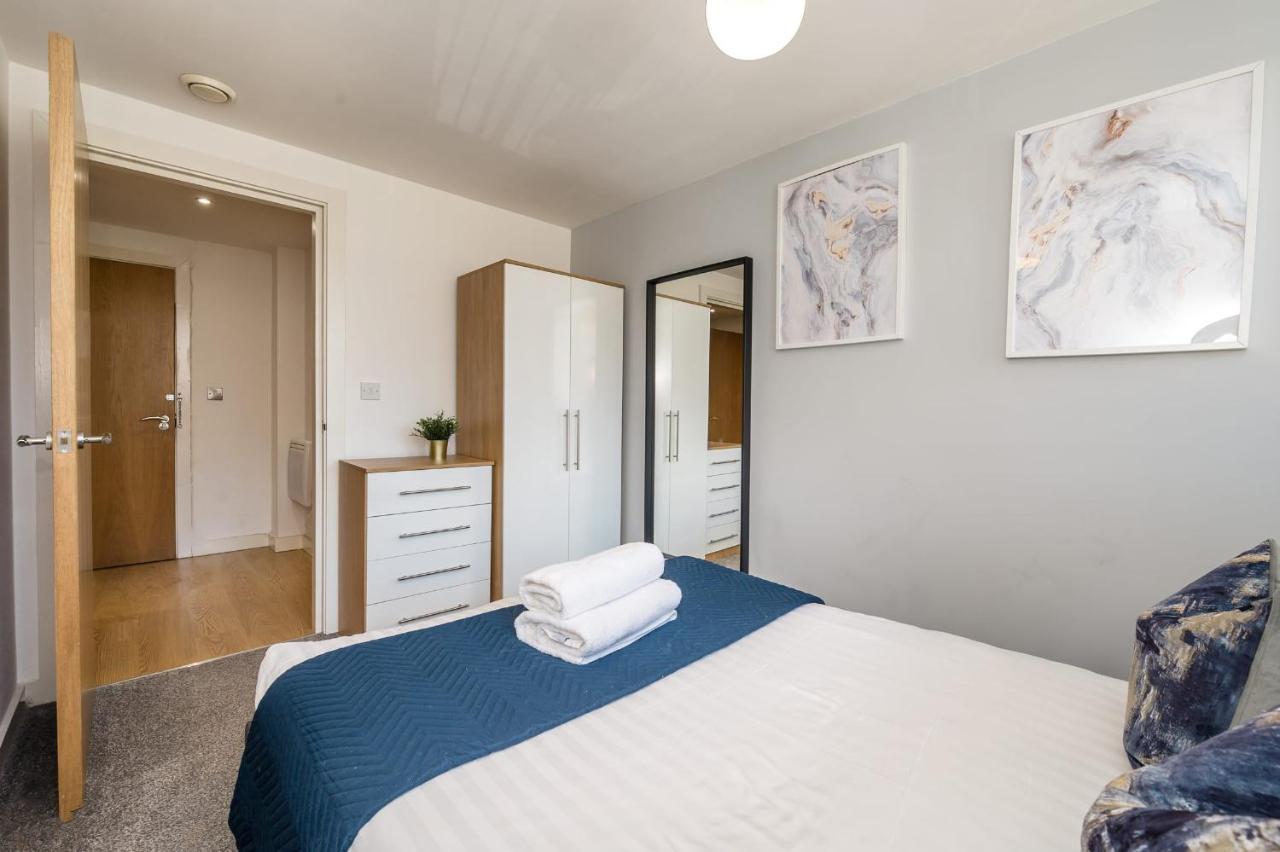 Host & Stay - Central Balcony Apt Liverpool Exteriör bild