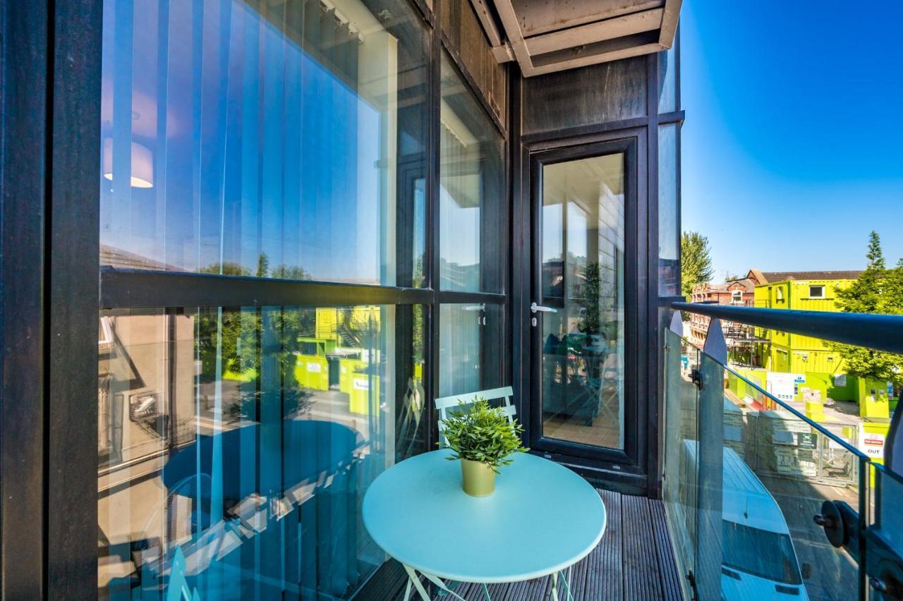 Host & Stay - Central Balcony Apt Liverpool Exteriör bild